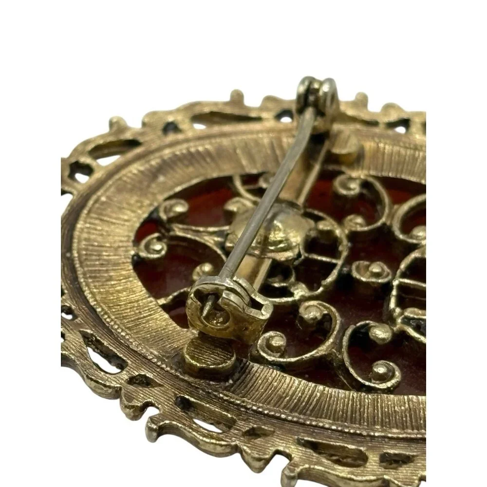 Vintage Cameo Brooch Pin‎ Signed JJ Jonette Gold Tone Resin Open Work Filigree
